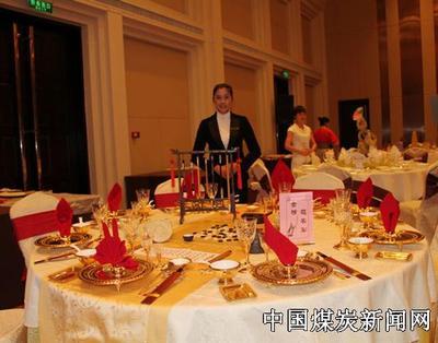 安徽楚源公司王清風榮獲全國餐廳服務技能競賽“優秀服務師”稱號